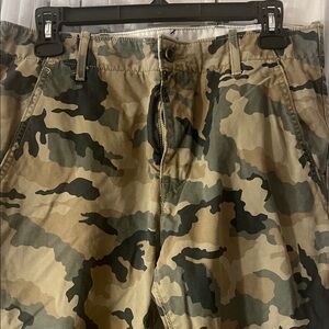 Levi's Gridly Chino Camo Pants Men’s Size 30X32 Elmwood Combat Jeans